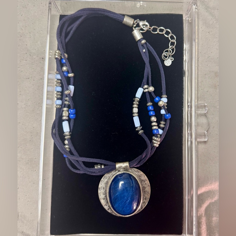 Chic Blue and Silver Necklace